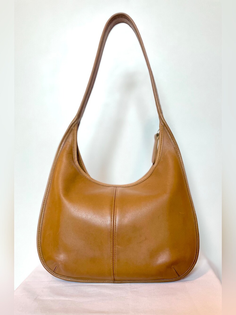 Vintage Coach Toffee Pocket Ergo - Picture 2 of 11